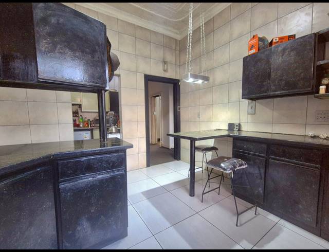 4 BEDROOM HOUSE FOR SALE IN BRENTHURST